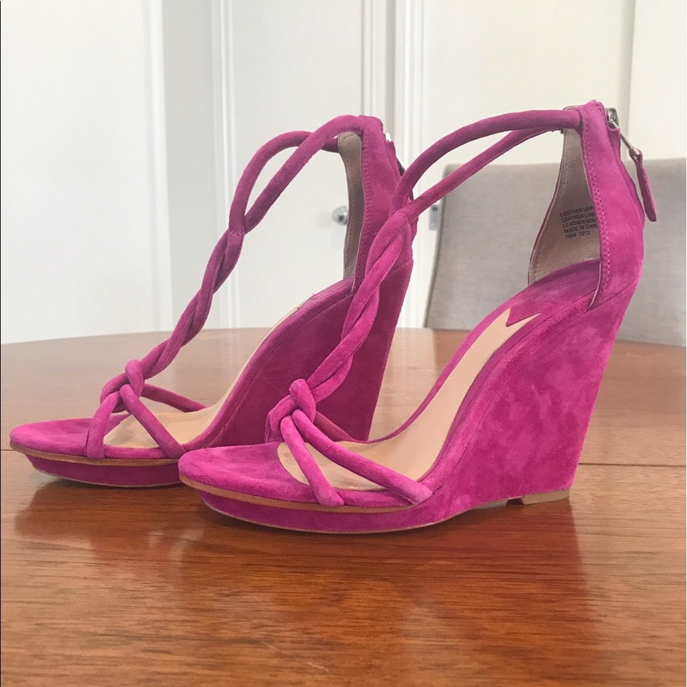 B Brian Atwood
Pricilla Wedge Sandal, Fuchsia